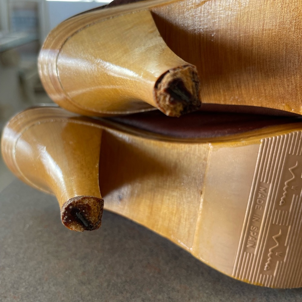 Vintage Nina Leather & Wood Heeled Clogs Size 8 - Picture 8 of 8